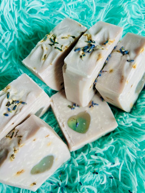 "Lavender Serenity – Olive & Coconut Clay Soap" 💜✨